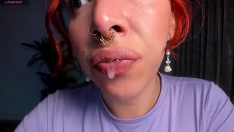 Snapshot of bri_von_dhara_ chatting on September 15, 10:37 am Bri online show from September 15, 10:37 am