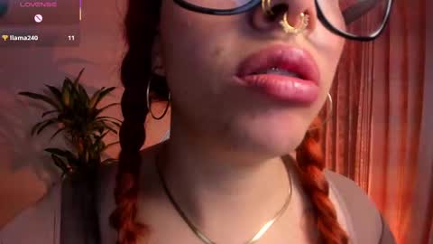Snapshot of bri_von_dhara_ chatting on September 20, 10:49 am Bri online show from September 20, 10:49 am