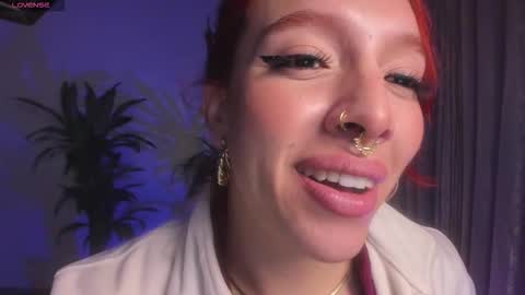 Snapshot of bri_von_dhara_ chatting on October 19, 12:17 pm Bri online show from October 19, 12:17 pm