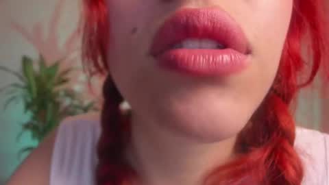 Snapshot of bri_von_dhara_ chatting on October 23, 4:17 pm Bri online show from October 23, 4:17 pm