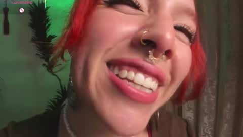 Snapshot of bri_von_dhara_ chatting on October 29, 7:48 pm Bri online show from October 29, 7:48 pm