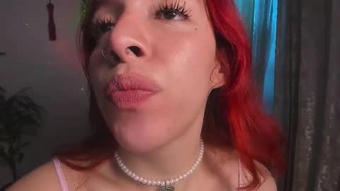 Snapshot of bri_von_dhara_ chatting on November 3, 9:43 am Bri online show from November 3, 9:43 am