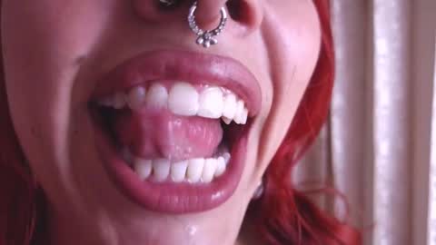 Snapshot of bri_von_dhara_ chatting on November 27, 12:40 pm Bri online show from November 27, 12:40 pm