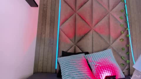 B R I A  online show from November 4, 2:32 am