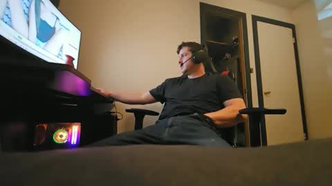 Snapshot of brian7891012 chatting on January 11, 8:47 pm brian7891012 online show from January 11, 8:47 pm