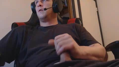 Snapshot of brian7891012 chatting on March 2, 9:21 pm brian7891012 online show from March 2, 9:21 pm