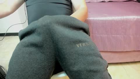 Snapshot of brian_chiki chatting on January 29, 12:54 am Brian Chiki online show from January 29, 12:54 am