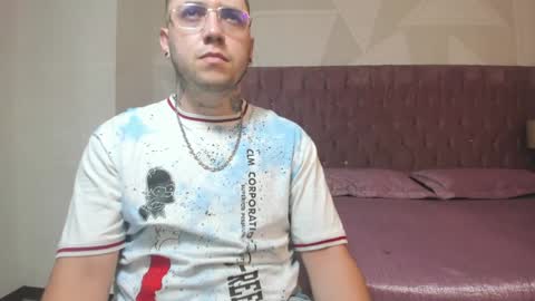 Snapshot of brian_chiki chatting on January 31, 11:45 pm Brian Chiki online show from January 31, 11:45 pm