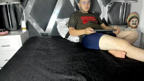 Snapshot of brian_chiki chatting on March 11, 2:32 am Brian Chiki online show from March 11, 2:32 am