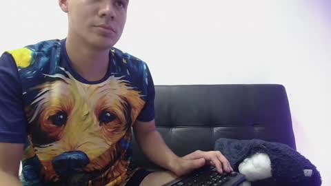 Snapshot of brian_mac chatting on December 12, 7:37 pm brian_mac online show from December 12, 7:37 pm