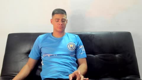 Snapshot of brian_mac chatting on January 7, 9:46 pm brian_mac online show from January 7, 9:46 pm