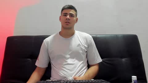 Snapshot of brian_mac chatting on January 10, 6:17 pm brian_mac online show from January 10, 6:17 pm