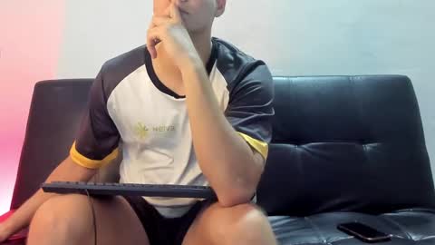 Snapshot of brian_mac chatting on January 21, 1:39 am brian_mac online show from January 21, 1:39 am