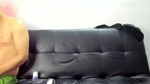 Snapshot of brian_mac chatting on January 23, 6:17 am brian_mac online show from January 23, 6:17 am