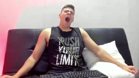 Snapshot of brian_mac chatting on January 25, 8:31 pm brian_mac online show from January 25, 8:31 pm