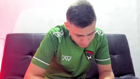 Snapshot of brian_mac chatting on January 28, 6:05 am brian_mac online show from January 28, 6:05 am