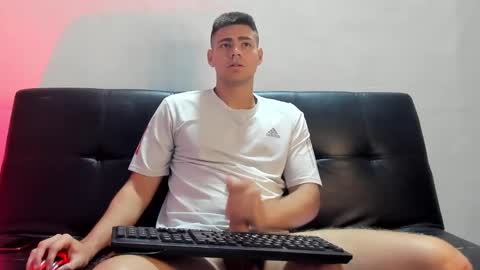 Snapshot of brian_mac chatting on January 29, 7:15 am brian_mac online show from January 29, 7:15 am