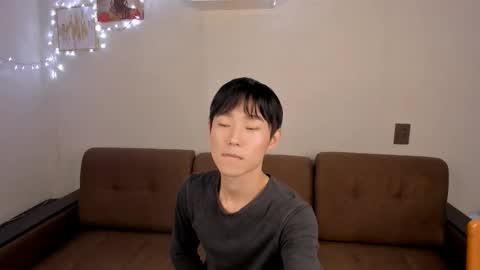 Snapshot of brian_stars chatting on February 2, 11:30 am Brian boy online show from February 2, 11:30 am