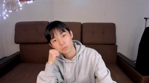 Snapshot of brian_stars chatting on February 6, 11:10 am Brian boy online show from February 6, 11:10 am