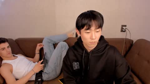 Snapshot of brian_stars chatting on February 7, 9:15 pm Brian boy online show from February 7, 9:15 pm