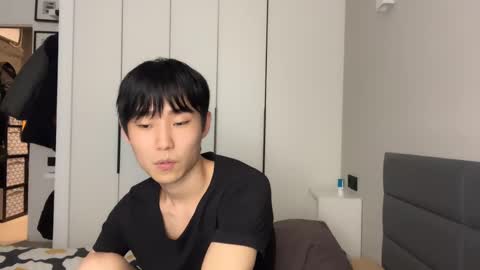 Snapshot of brian_stars chatting on February 26, 12:25 pm Brian boy online show from February 26, 12:25 pm