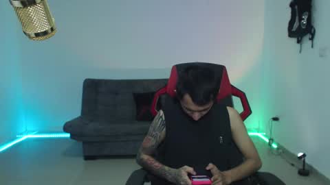 Snapshot of brian_sweetx chatting on March 2, 6:05 am Brian sweetx Independent online show from March 2, 6:05 am