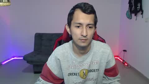 Snapshot of brian_sweetx chatting on March 9, 3:43 am Brian sweetx Independent online show from March 9, 3:43 am