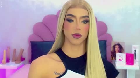 BRIANA online show from April 16, 4:02 am