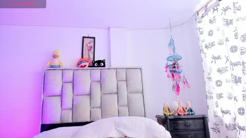     online show from November 24, 6:29 pm