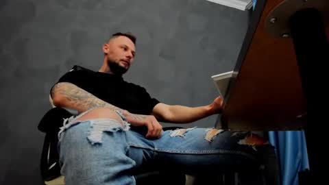 Brian online show from February 12, 7:02 am