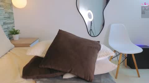 Brianna online show from February 26, 12:04 pm