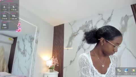 Brianna  online show from September 17, 8:32 pm