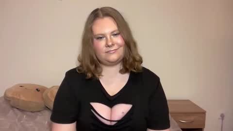 Snapshot of briannakiss21 chatting on December 21, 7:21 pm Brianna online show from December 21, 7:21 pm