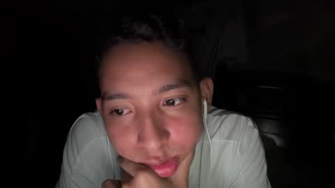 Snapshot of briannx_ chatting on October 26, 3:45 am briannx_ online show from October 26, 3:45 am