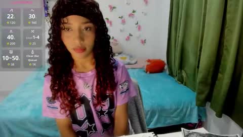 Snapshot of briar_05 chatting on November 23, 3:50 am Briar online show from November 23, 3:50 am