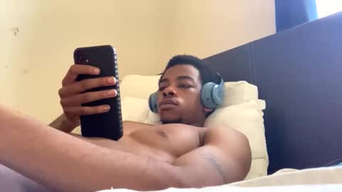 brick280446 online show from April 7, 8:31 pm