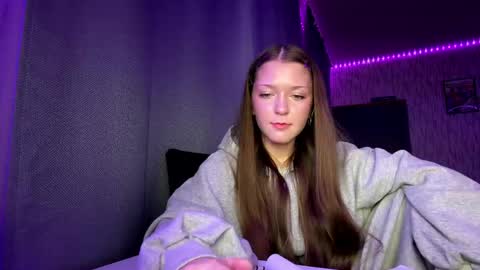 bridgettmajchrzak online show from April 24, 3:14 pm