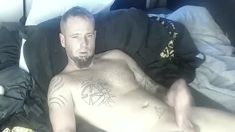 Snapshot of briggssy chatting on January 12, 2:09 pm Fucking yummy online show from January 12, 2:09 pm