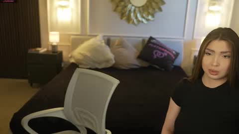 Diamonds Girls online show from March 11, 8:31 am