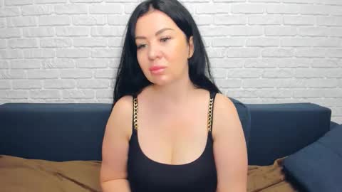 brilliantegirl_ online show from November 21, 9:41 am