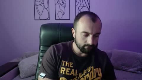 brindlefly69 online show from September 10, 11:21 am