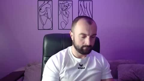 brindlefly69 online show from November 4, 11:20 am