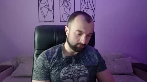 brindlefly69 online show from February 10, 11:47 am