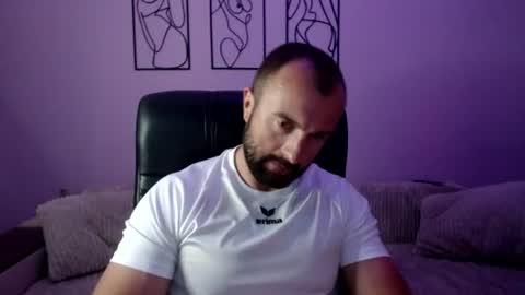 brindlefly69 online show from July 4, 10:43 am