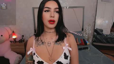 Snapshot of brinna_cox chatting on September 28, 12:43 pm brinna_cox online show from September 28, 12:43 pm