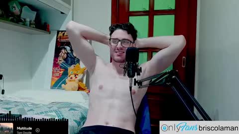 Snapshot of briscolaman chatting on February 14, 1:45 am Martin online show from February 14, 1:45 am