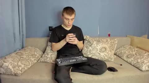 bristlebback online show from March 26, 4:45 pm