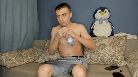 Snapshot of bristlebback chatting on June 13, 4:27 pm bristlebback online show from June 13, 4:27 pm