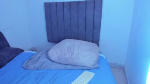 B R I T A N N Y online show from April 14, 2:56 pm