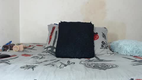 britanylee 01 online show from April 9, 4:01 am